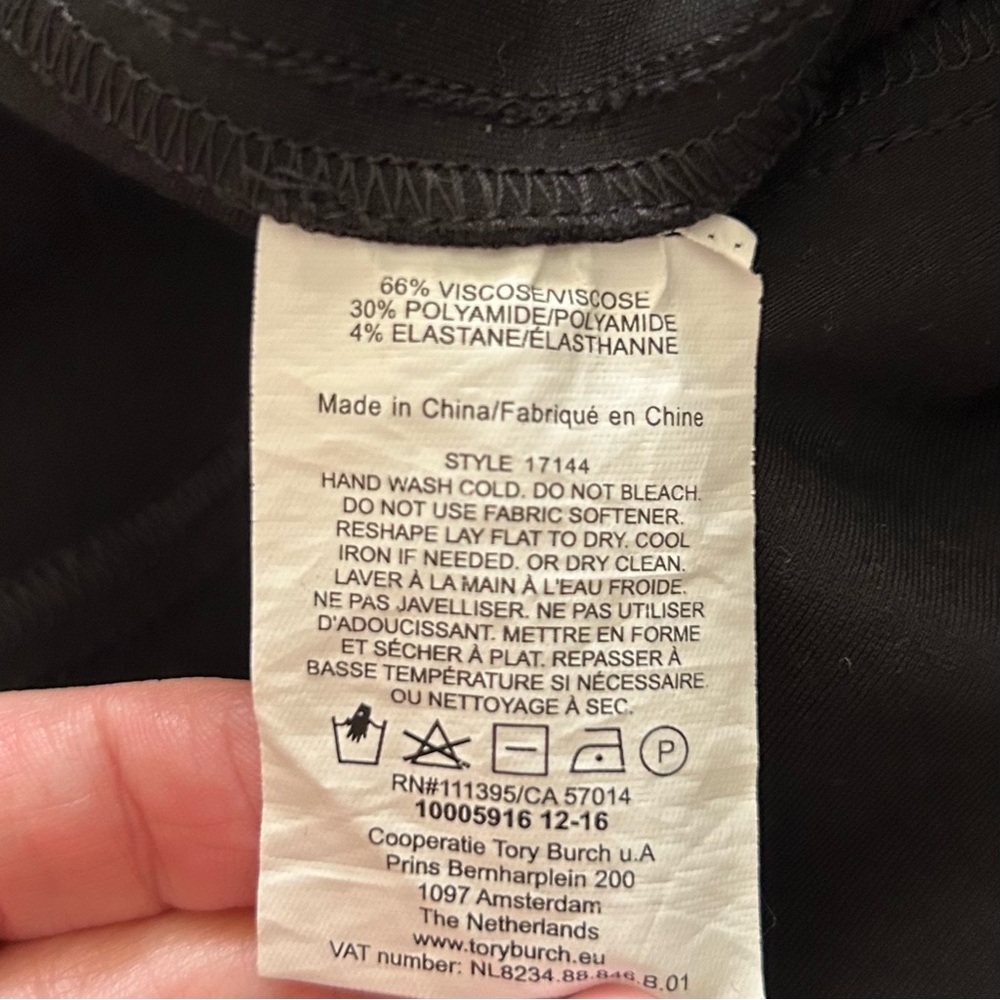 Tory Burch Sport Women’s Ponte Cropped Flare Pull On Pant in Black, Size Medium - Picture 10 of 11